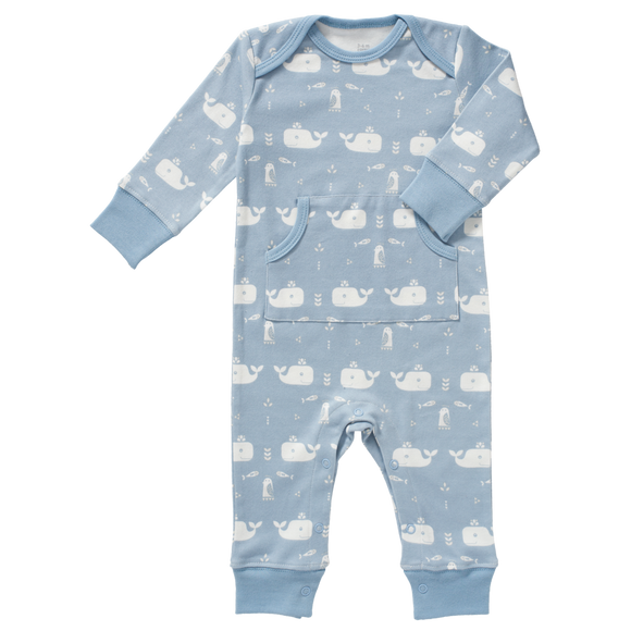 Pijama azul con ballenas